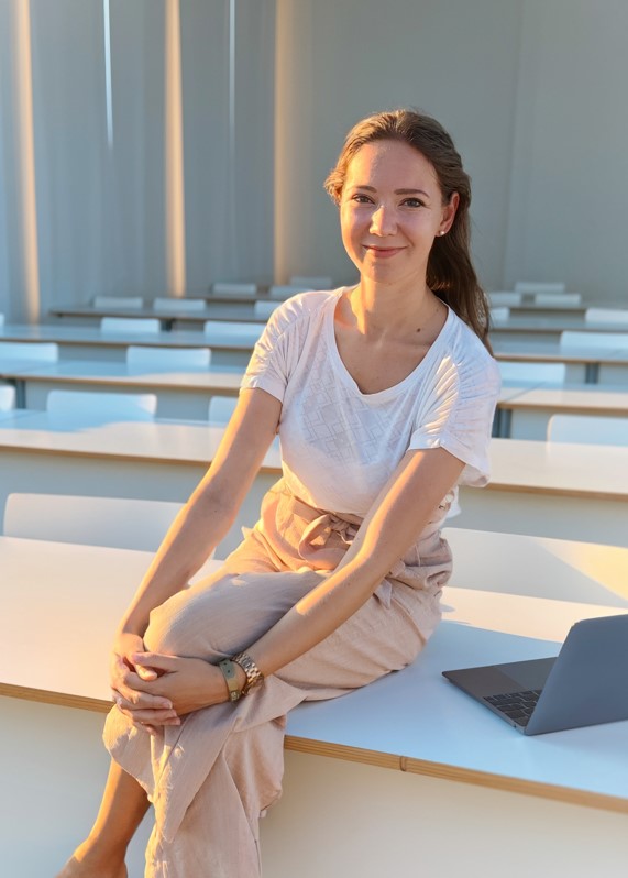 Cornelia Schmidt Cornelia Schmidt